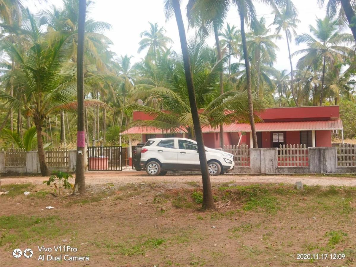 His Grace Sea View Cottages - Private Beach At Malpe 우두피 외부 사진