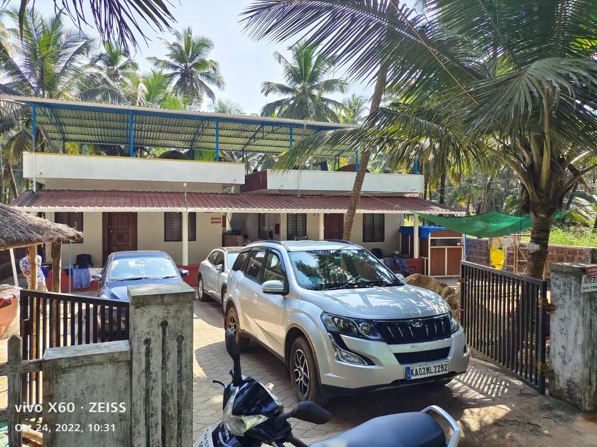 His Grace Sea View Cottages - Private Beach At Malpe 우두피 외부 사진