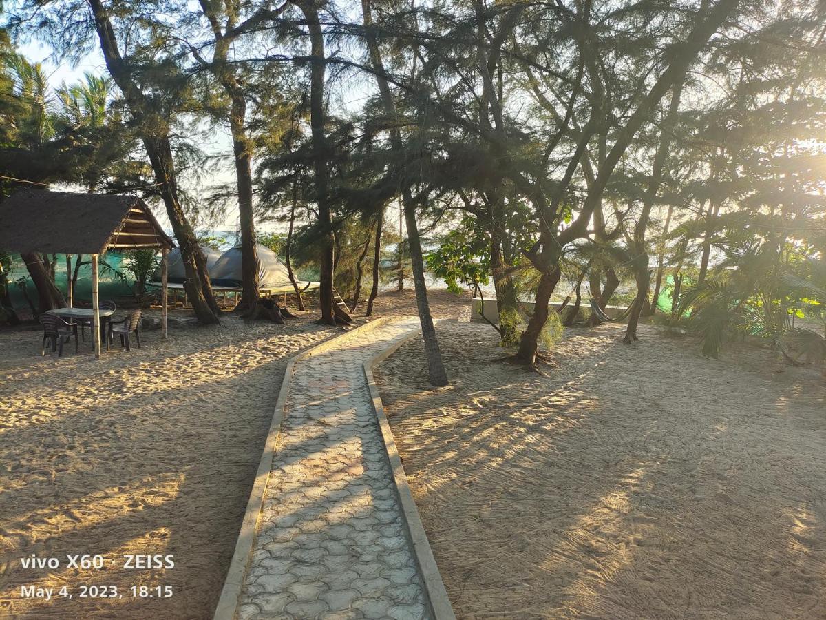 His Grace Sea View Cottages - Private Beach At Malpe 우두피 외부 사진